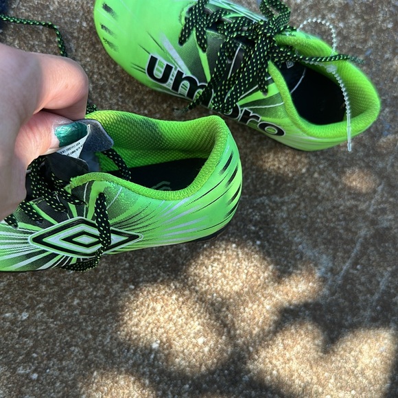 UMBRO Unisex Kids Soccer Cleats Size 9K NWOT - Picture 6 of 6